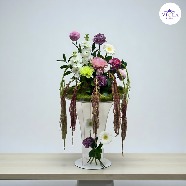 Whimsical Garden Vase مزهرية حديقة غريبة