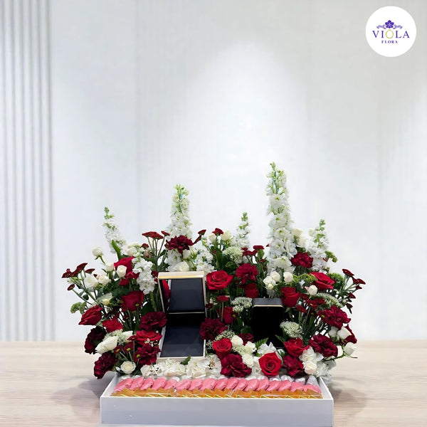 Elegant Celebration Box صندوق الاحتفال الأنيق